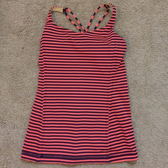 Striped Cross Back Workout Top - Picture 7 of 10